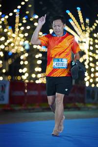 BIB: 43557
                            <button type="button" onclick="openModal(19773286)" class="btn btn-primary btn-sm float-right btn-popup" data-toggle="modal" data-target=".modal-high-quality">
                        <i class="fas fa-shopping-cart"></i> Add to Cart
                    </button>
                                            <button type="button" onclick="isThisMe(19773286, true)" class="btn btn-success btn-sm float-right btn-popup btn-isme hidden" data-toggle="tooltip" data-placement="bottom" title="นี่คือรูปของคุณใช่ไหม คลิกที่นี่เพื่อเอาเข้าอัลบั้ม">
                        <i class="fas fa-plus"></i> Add to album
                    </button>
                    <button type="button" onclick="isThisMe(19773286, false)" class="btn btn-warning btn-sm float-right btn-popup btn-isnotme hidden">
                        <i class="fas fa-ban"></i> Remove from album
                    </button>